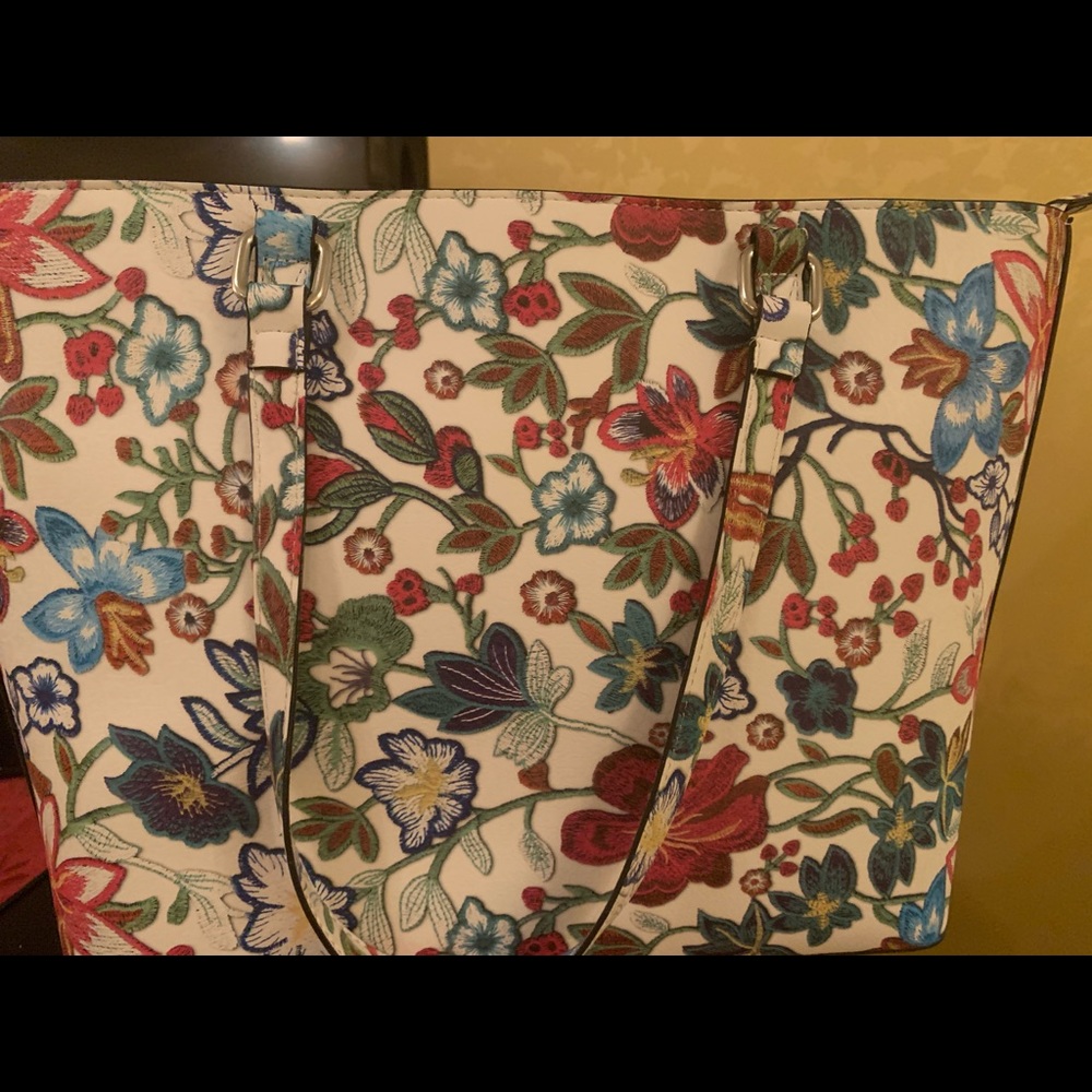 NWOT Floral summer bag!!!